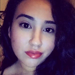 Meet your Posher, Kara